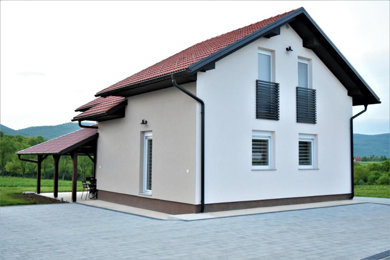 Guest House Tonka Otočac Exteriér fotografie